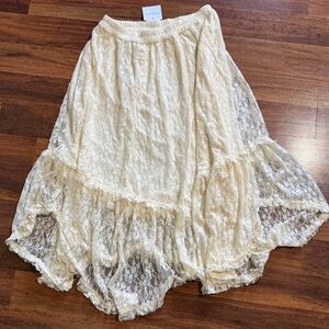 American Eagle Outfitters Cream Asymmetrical Lace Skirt